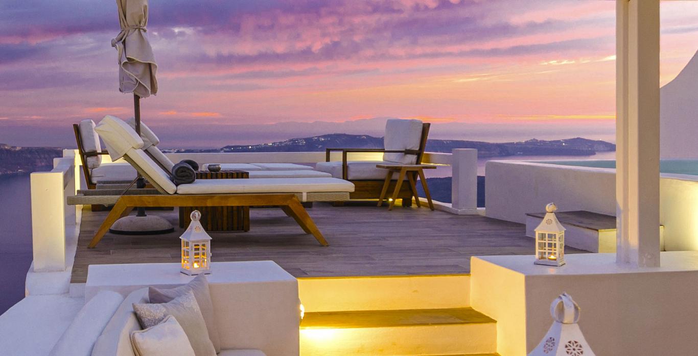 luxury Santorini Hotels