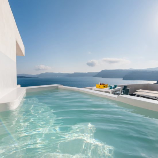 luxury hotels akrotiri santorini