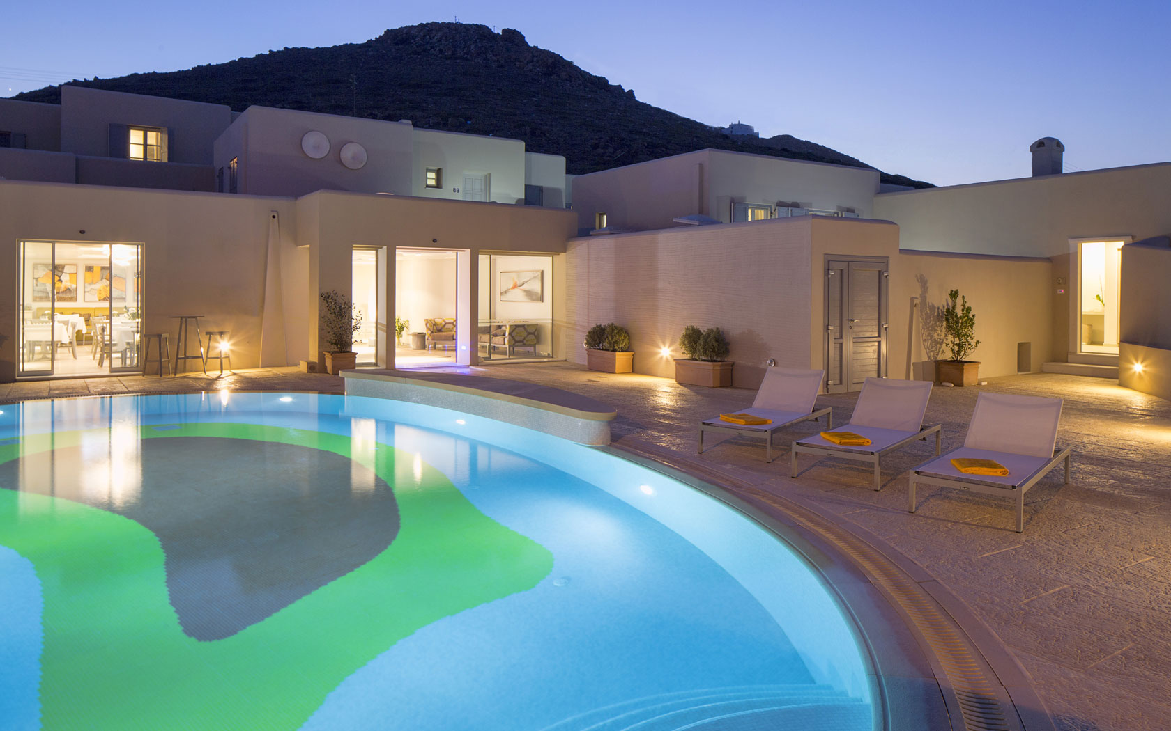 kouros art hotel naxos