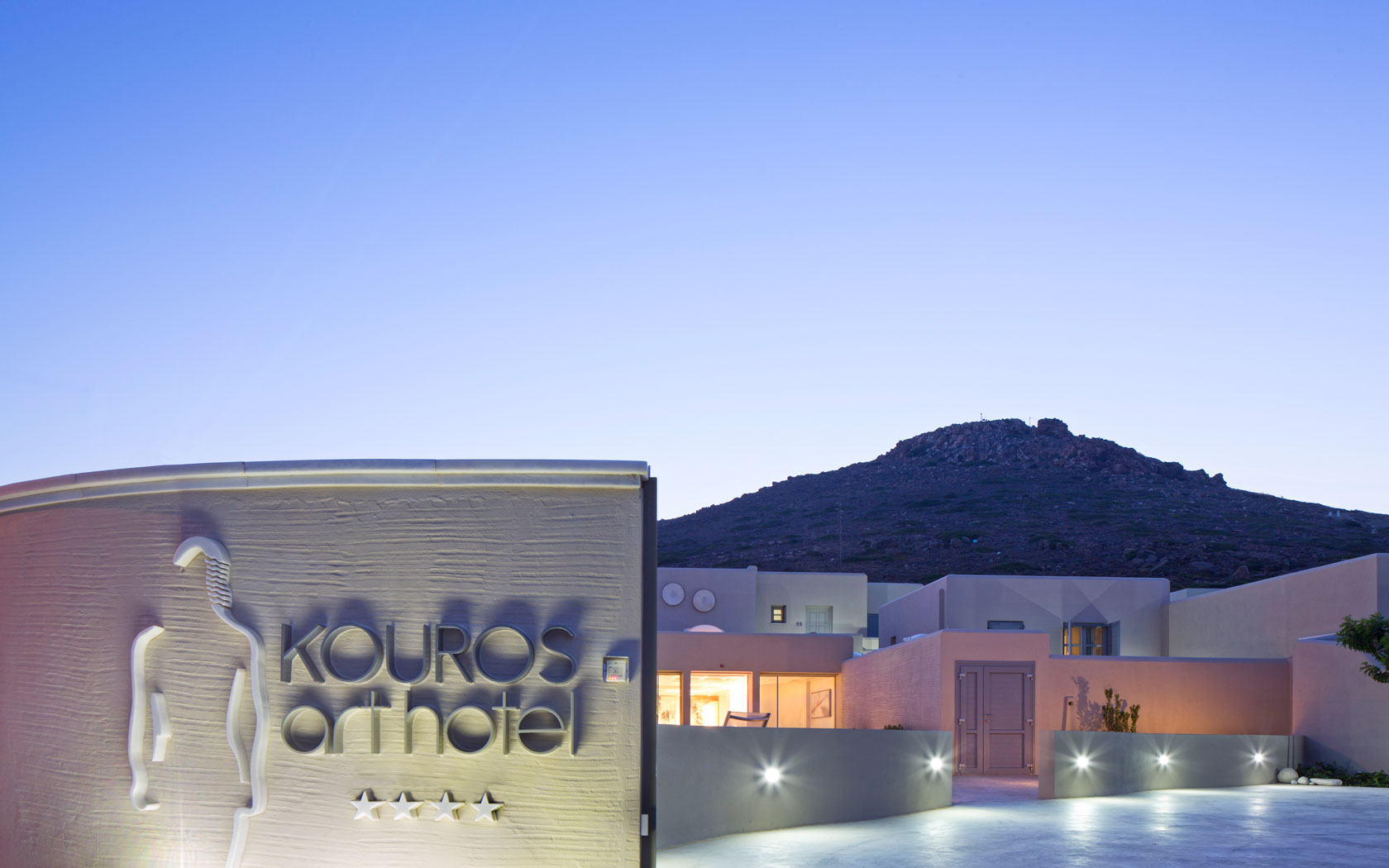 kouros art hotel naxos