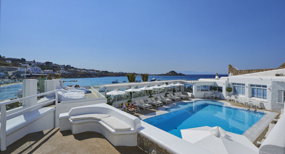 platis gialos beach hotels mykonos
