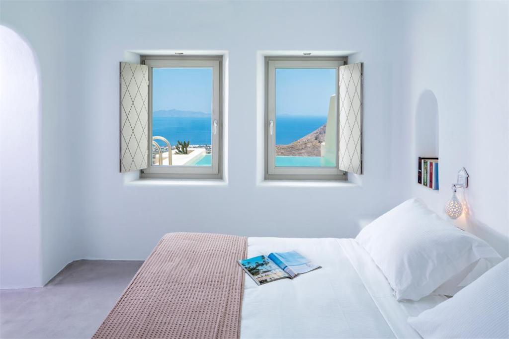 skyfall-suites-pyrgos-santorini