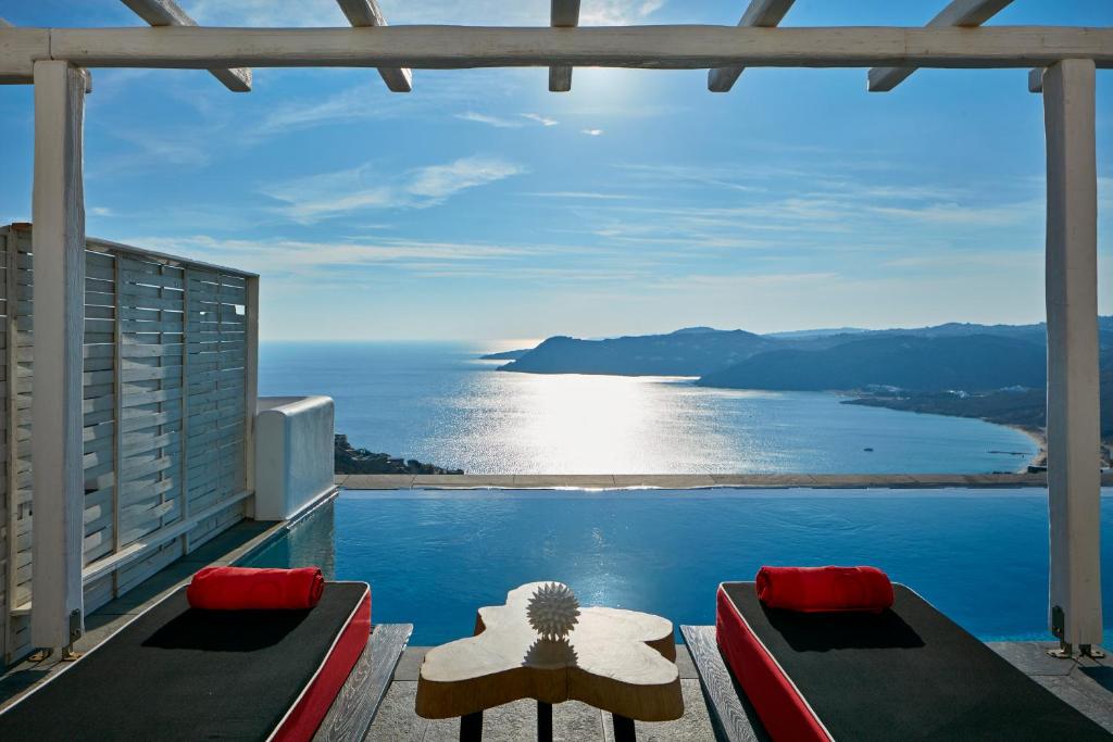 luxury mykonos hotels